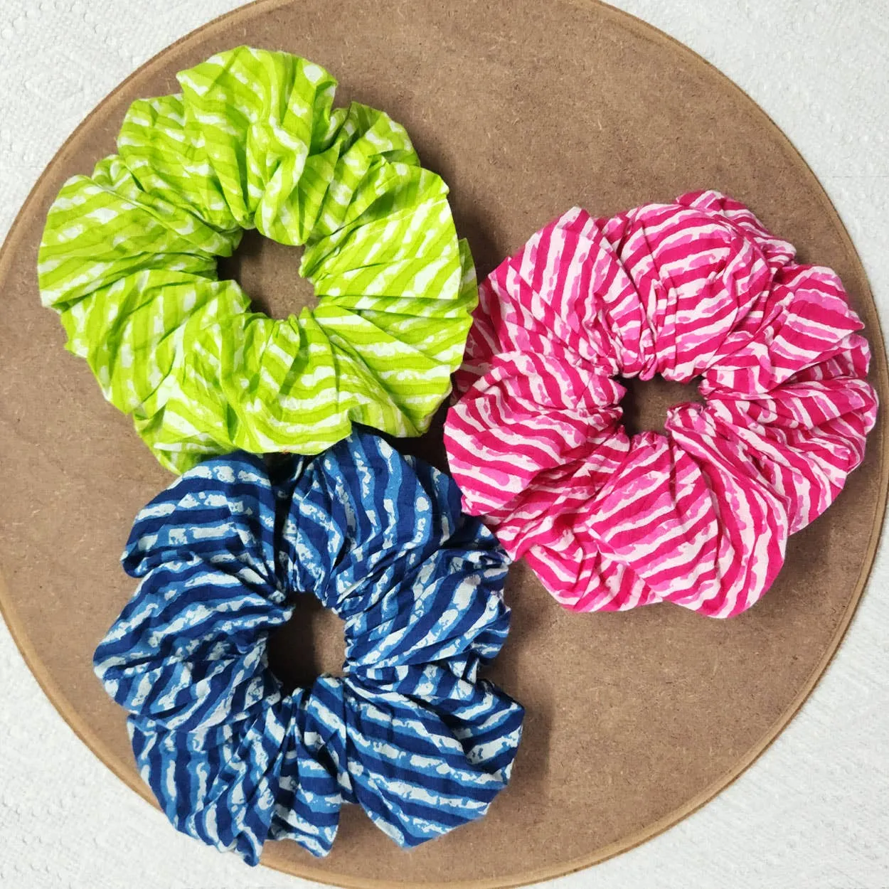 Leheria Cotton Scrunchies, Set of 3, India