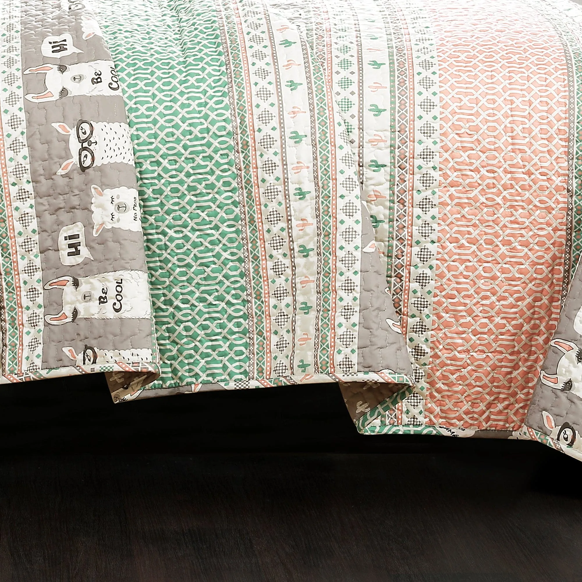 Llama Stripe Quilt Set