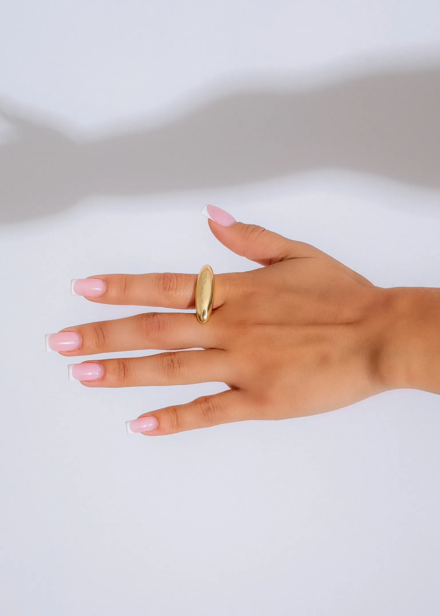 Minimalist Chic Ring Gold