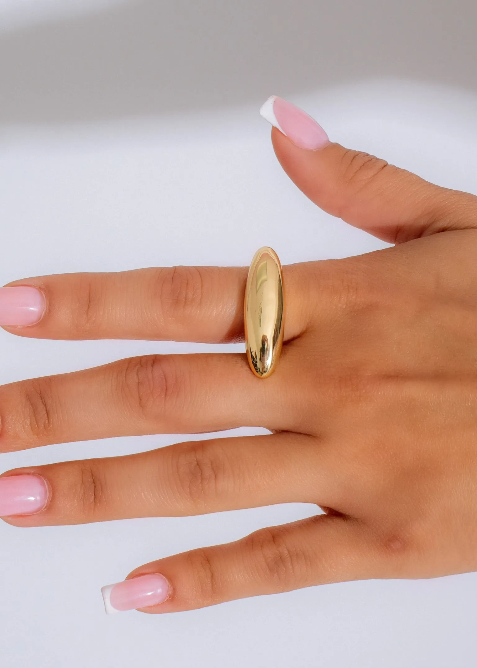 Minimalist Chic Ring Gold