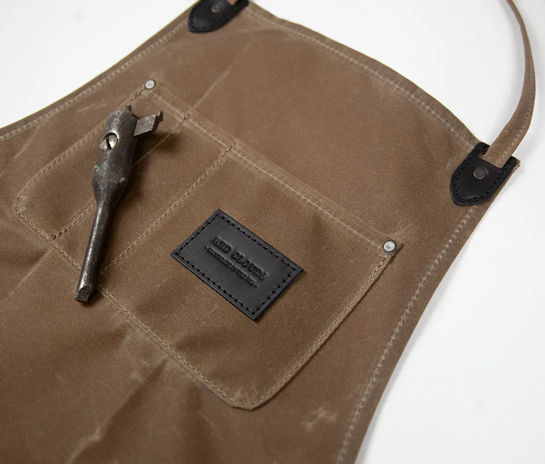 The Winston Apron - Brush Brown / Black Leather