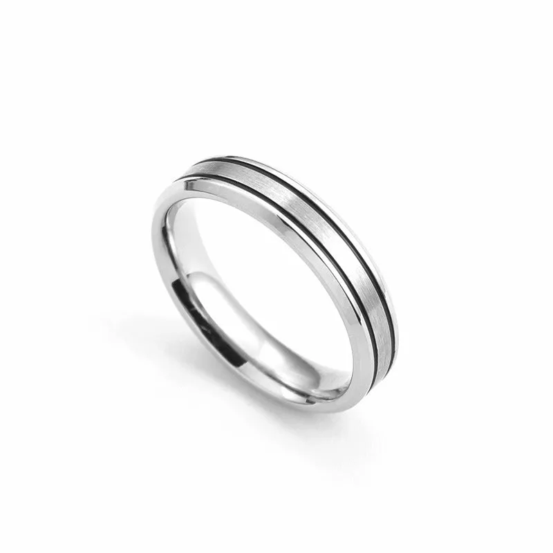 Titanium Steel Couple Rings - Simple Niche Style Stainless Steel Jewelry for Men and Women from Japan and South Korea