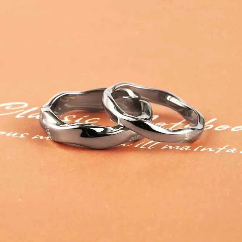 Trendy Minimalist Titanium Steel Rings for Men and Women - Customizable Hand Jewelry Wholesale