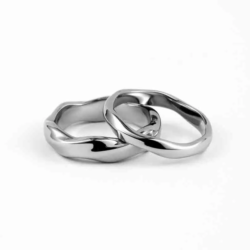 Trendy Minimalist Titanium Steel Rings for Men and Women - Customizable Hand Jewelry Wholesale